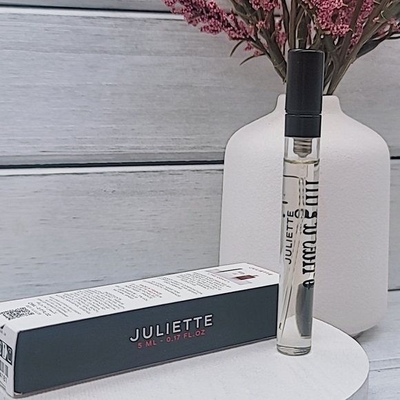 Juliette Has A Gun Juliette - Picture 2 of 5